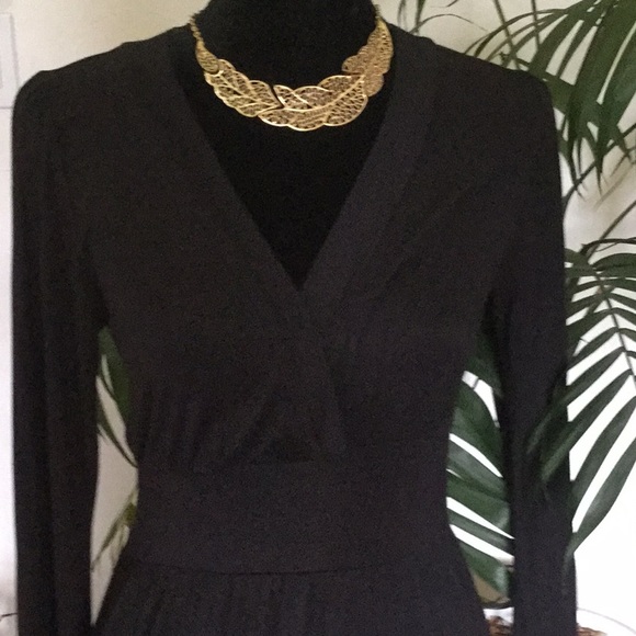 Kerch Essentials Black dress w/long sleeves - Picture 2 of 2